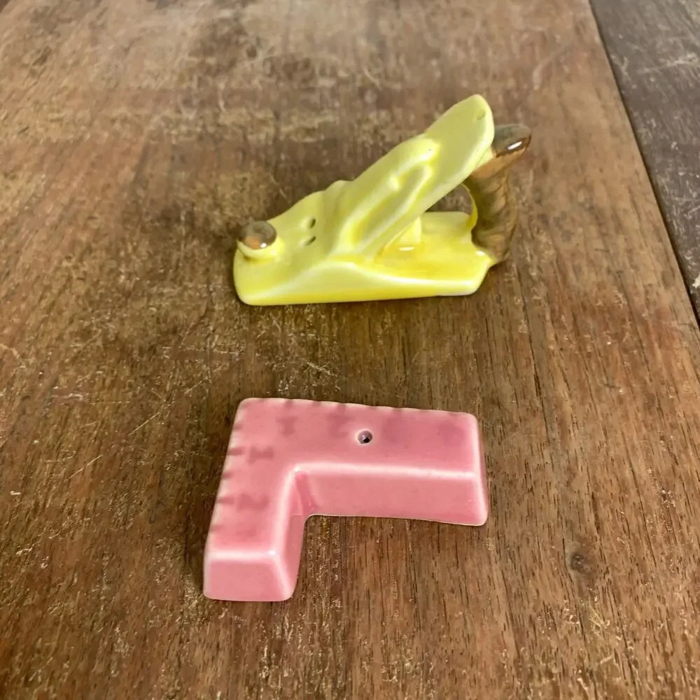 Ceramic Wood Plane Carpenter Square Salt & Pepper Shakers‎ MCM Vintage